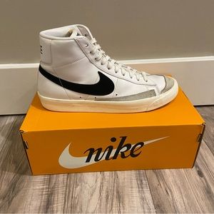 Nike Blazers Men’s 9 1/2